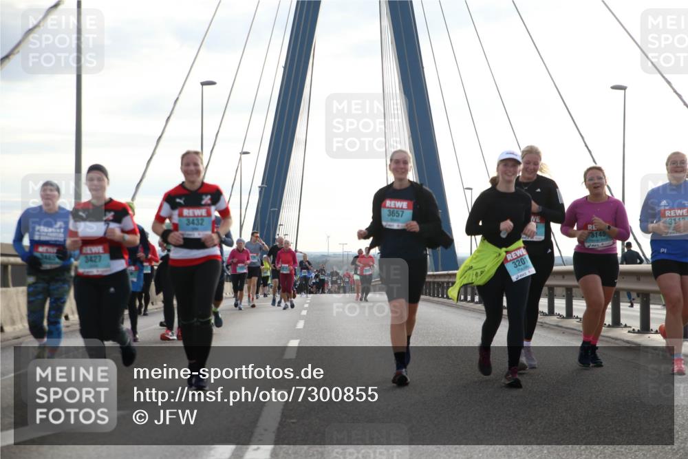 03.10.2024 - Köhlbrandbrückenlauf Jannik Wohlers http://msf.ph/oto/7300855 03.10.2024 09:35:15 Position 1 3432, 3485, 3427, 3657, 3201, 3145, 3119 meine-sportfotos.de
