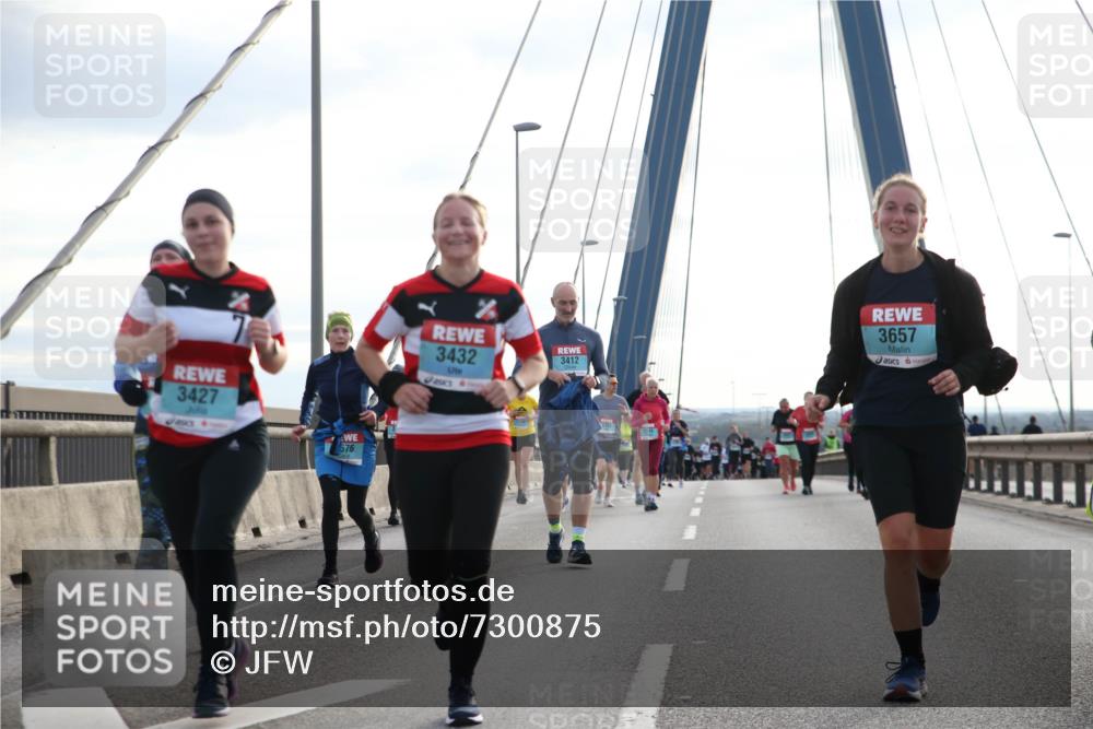 03.10.2024 - Köhlbrandbrückenlauf Jannik Wohlers http://msf.ph/oto/7300875 03.10.2024 09:35:16 Position 1 3427, 576, 3432, 3412, 3657 meine-sportfotos.de
