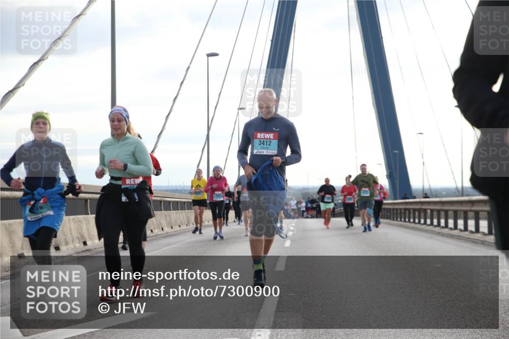03.10.2024 - Köhlbrandbrückenlauf Jannik Wohlers http://msf.ph/oto/7300900 03.10.2024 09:35:18 Position 1 3412, 1 meine-sportfotos.de