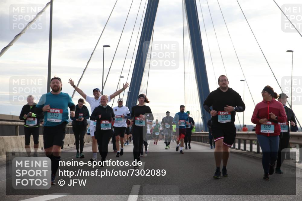 03.10.2024 - Köhlbrandbrückenlauf Jannik Wohlers http://msf.ph/oto/7302089 03.10.2024 09:35:46 Position 1 3265, 2370, 3073, 3313, 1332, 1359, 3072, 958 meine-sportfotos.de