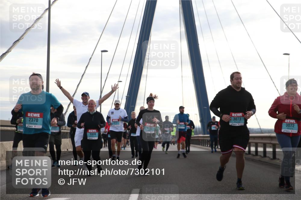 03.10.2024 - Köhlbrandbrückenlauf Jannik Wohlers http://msf.ph/oto/7302101 03.10.2024 09:35:47 Position 1 2370, 326, 3337, 1359, 3313, 3073, 3072, 1332 meine-sportfotos.de