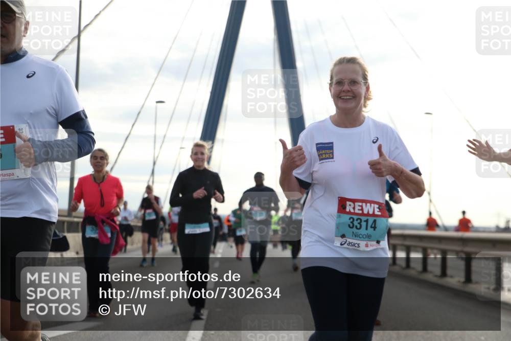 03.10.2024 - Köhlbrandbrückenlauf Jannik Wohlers http://msf.ph/oto/7302634 03.10.2024 09:35:52 Position 1 3314 meine-sportfotos.de
