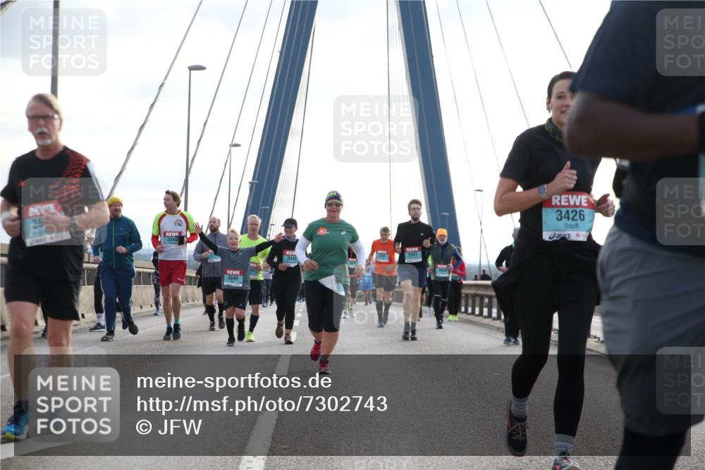 03.10.2024 - Köhlbrandbrückenlauf Jannik Wohlers http://msf.ph/oto/7302743 03.10.2024 09:35:56 Position 1 36, 2845, 3346, 3426, 3207, 2941, 3345 meine-sportfotos.de
