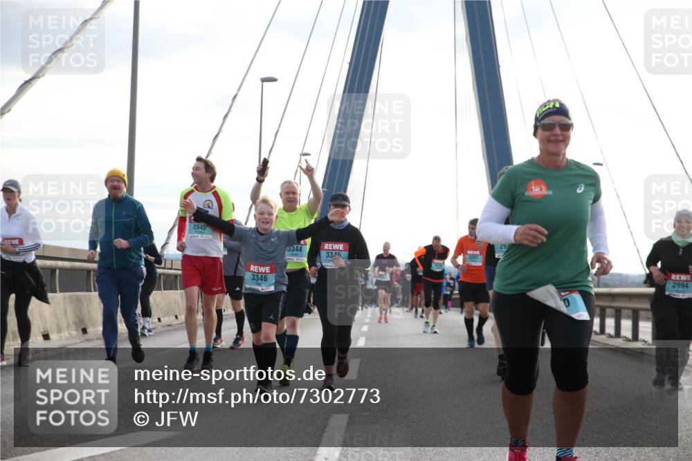 03.10.2024 - Köhlbrandbrückenlauf Jannik Wohlers http://msf.ph/oto/7302773 03.10.2024 09:35:59 Position 1 2845, 3346, 3344, 3345, 3207, 29, 2994 meine-sportfotos.de
