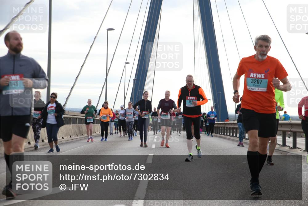 03.10.2024 - Köhlbrandbrückenlauf Jannik Wohlers http://msf.ph/oto/7302834 03.10.2024 09:36:03 Position 1 5148, 3504, 3061, 267, 2939, 3207 meine-sportfotos.de