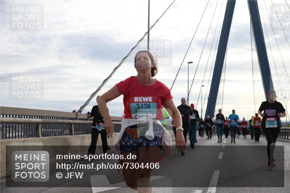 03.10.2024 - Köhlbrandbrückenlauf Jannik Wohlers http://msf.ph/oto/7304406 03.10.2024 09:36:35 Position 1 2871, 3436, 2929 meine-sportfotos.de