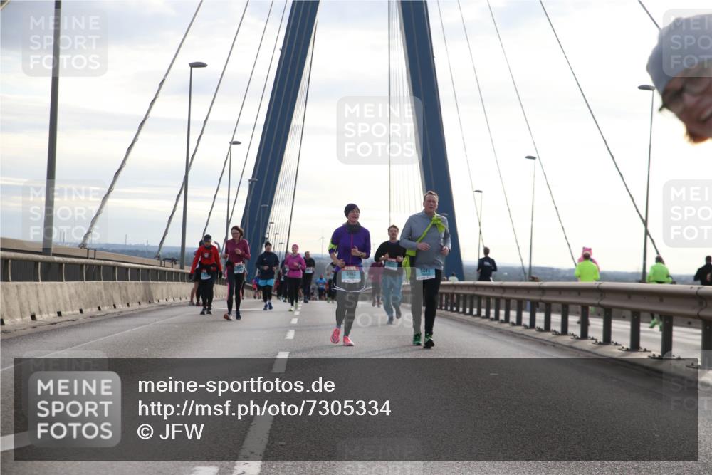 03.10.2024 - Köhlbrandbrückenlauf Jannik Wohlers http://msf.ph/oto/7305334 03.10.2024 09:37:09 Position 1 3462, 3449 meine-sportfotos.de