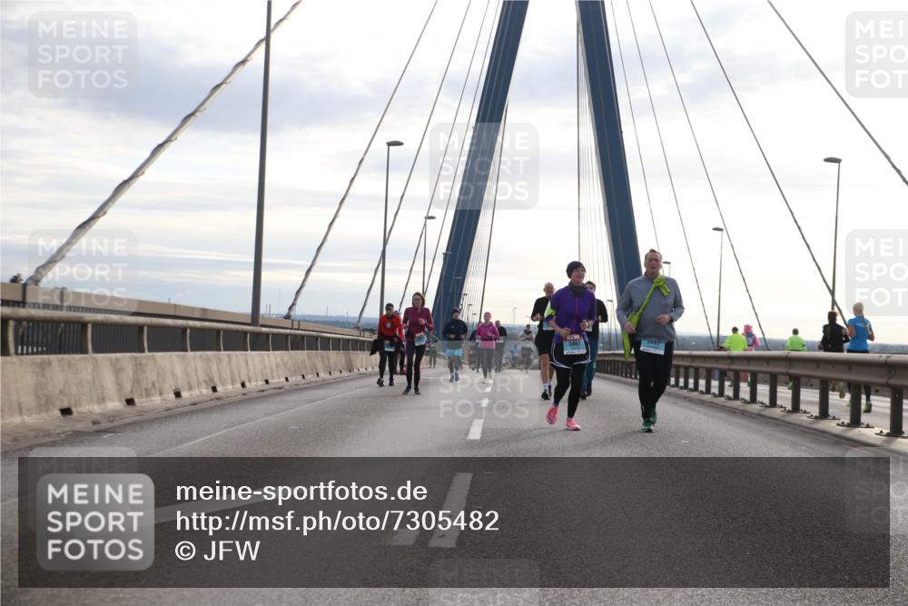 03.10.2024 - Köhlbrandbrückenlauf Jannik Wohlers http://msf.ph/oto/7305482 03.10.2024 09:37:10 Position 1 3462 meine-sportfotos.de