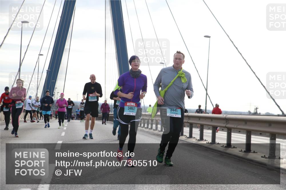 03.10.2024 - Köhlbrandbrückenlauf Jannik Wohlers http://msf.ph/oto/7305510 03.10.2024 09:37:12 Position 1 3645, 3372, 3462, 3449 meine-sportfotos.de
