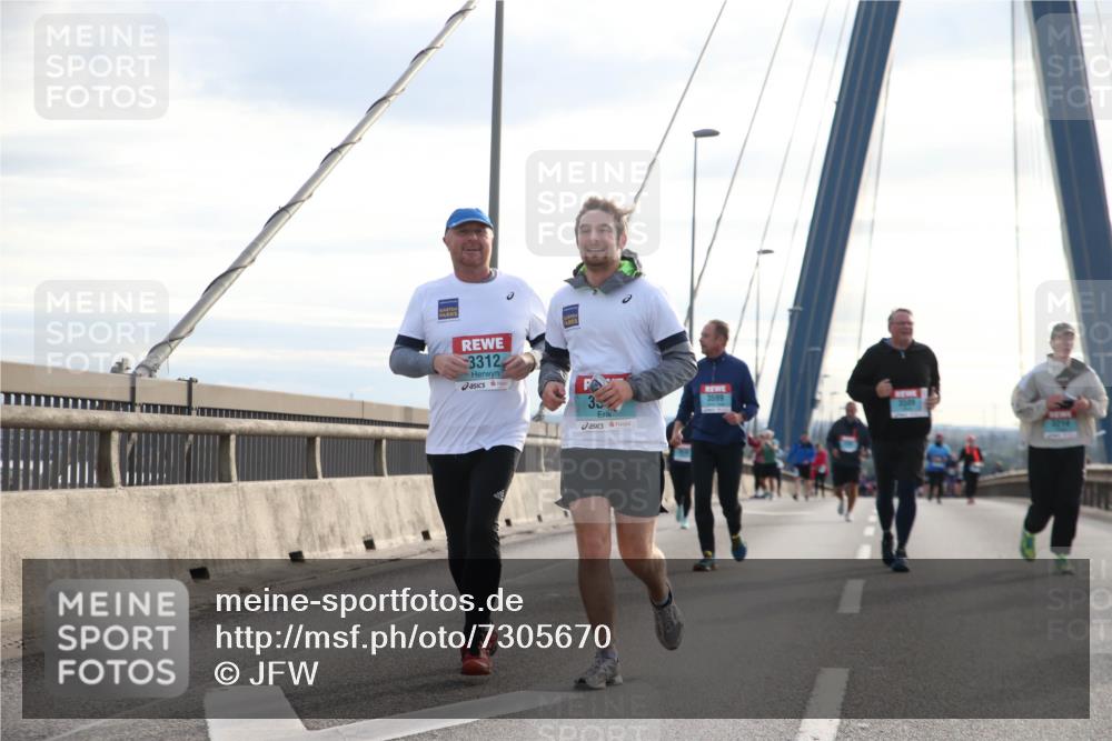 03.10.2024 - Köhlbrandbrückenlauf Jannik Wohlers http://msf.ph/oto/7305670 03.10.2024 09:37:25 Position 1 3312, 35, 3599 meine-sportfotos.de