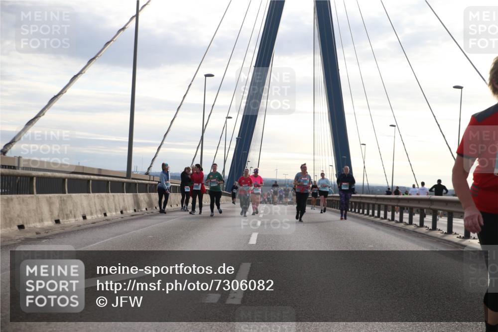 03.10.2024 - Köhlbrandbrückenlauf Jannik Wohlers http://msf.ph/oto/7306082 03.10.2024 09:37:54 Position 1  meine-sportfotos.de
