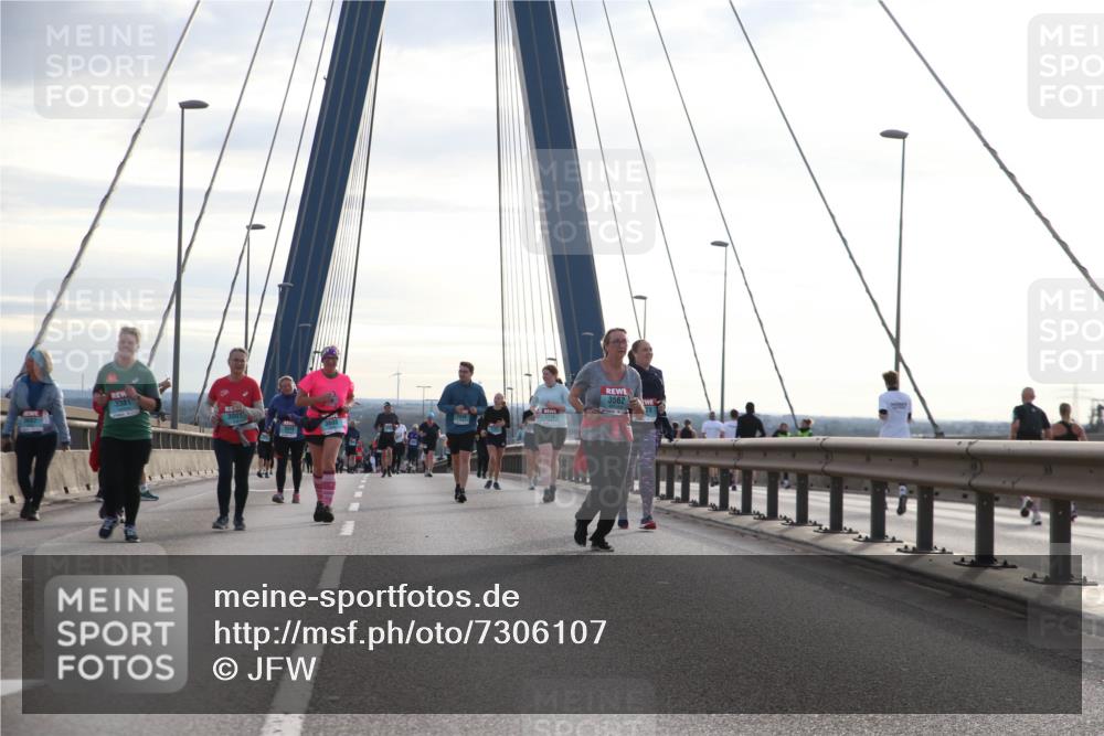 03.10.2024 - Köhlbrandbrückenlauf Jannik Wohlers http://msf.ph/oto/7306107 03.10.2024 09:37:57 Position 1 3381, 3562 meine-sportfotos.de