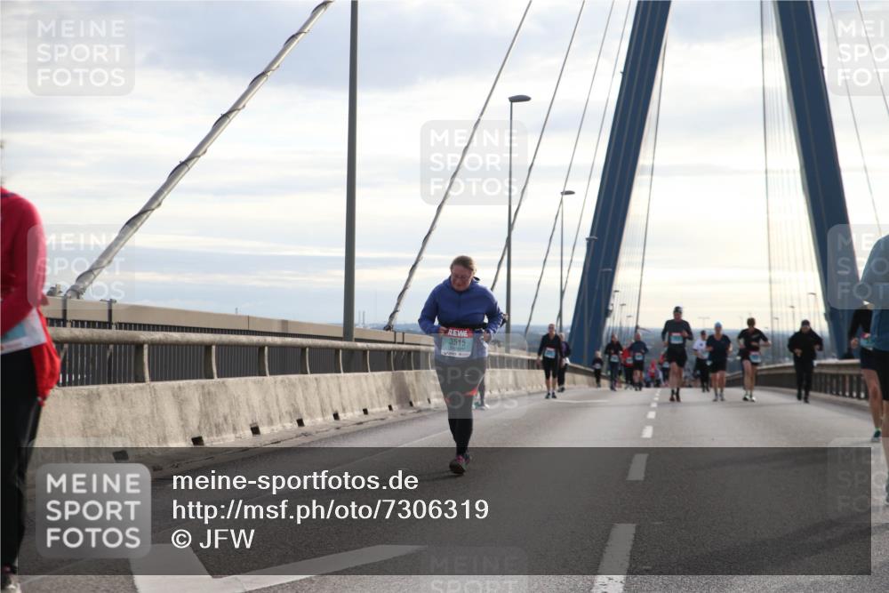 03.10.2024 - Köhlbrandbrückenlauf Jannik Wohlers http://msf.ph/oto/7306319 03.10.2024 09:38:05 Position 1 3515 meine-sportfotos.de