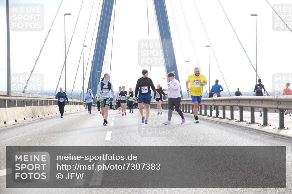 03.10.2024 - Köhlbrandbrückenlauf Jannik Wohlers http://msf.ph/oto/7307383 03.10.2024 09:39:01 Position 1 3103, 3685 meine-sportfotos.de