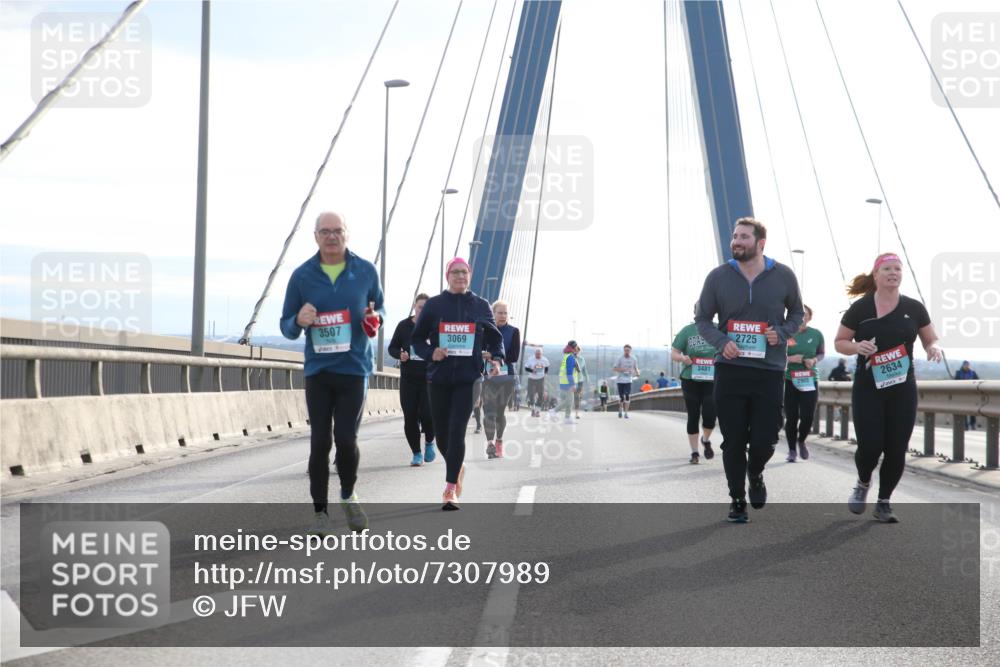 03.10.2024 - Köhlbrandbrückenlauf Jannik Wohlers http://msf.ph/oto/7307989 03.10.2024 09:39:30 Position 1 3507, 3069, 2725, 3481, 2634 meine-sportfotos.de