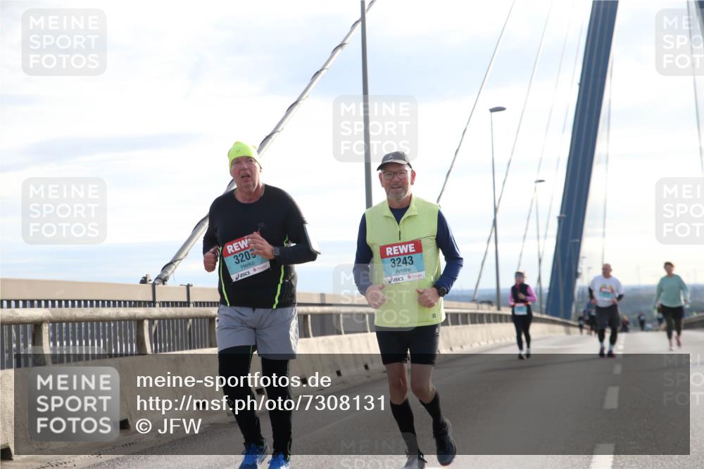 03.10.2024 - Köhlbrandbrückenlauf Jannik Wohlers http://msf.ph/oto/7308131 03.10.2024 09:39:41 Position 1 3203, 3243 meine-sportfotos.de