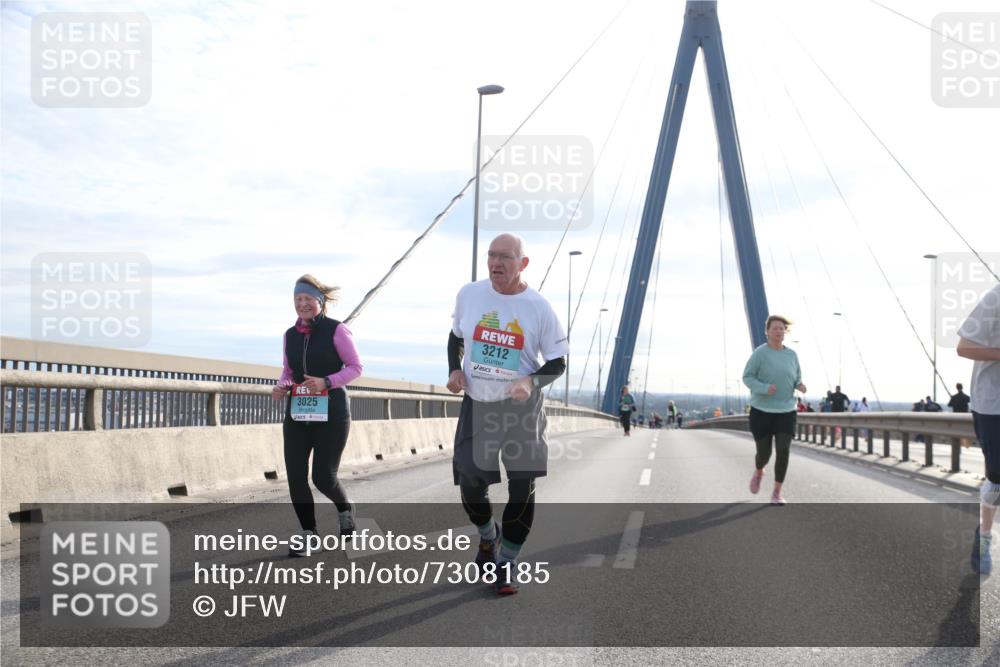 03.10.2024 - Köhlbrandbrückenlauf Jannik Wohlers http://msf.ph/oto/7308185 03.10.2024 09:39:50 Position 1 3025, 3212 meine-sportfotos.de