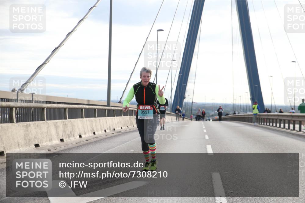 03.10.2024 - Köhlbrandbrückenlauf Jannik Wohlers http://msf.ph/oto/7308210 03.10.2024 09:40:11 Position 1 3557 meine-sportfotos.de