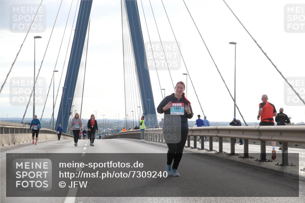 03.10.2024 - Köhlbrandbrückenlauf Jannik Wohlers http://msf.ph/oto/7309240 03.10.2024 09:40:34 Position 1 1401 meine-sportfotos.de