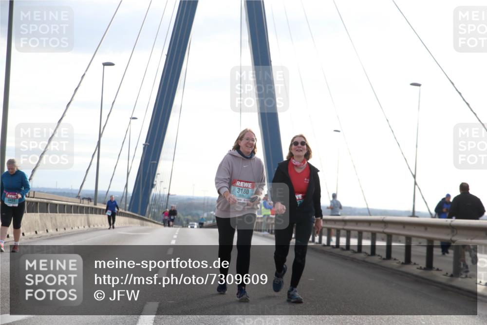 03.10.2024 - Köhlbrandbrückenlauf Jannik Wohlers http://msf.ph/oto/7309609 03.10.2024 09:40:44 Position 1 3403, 3180 meine-sportfotos.de