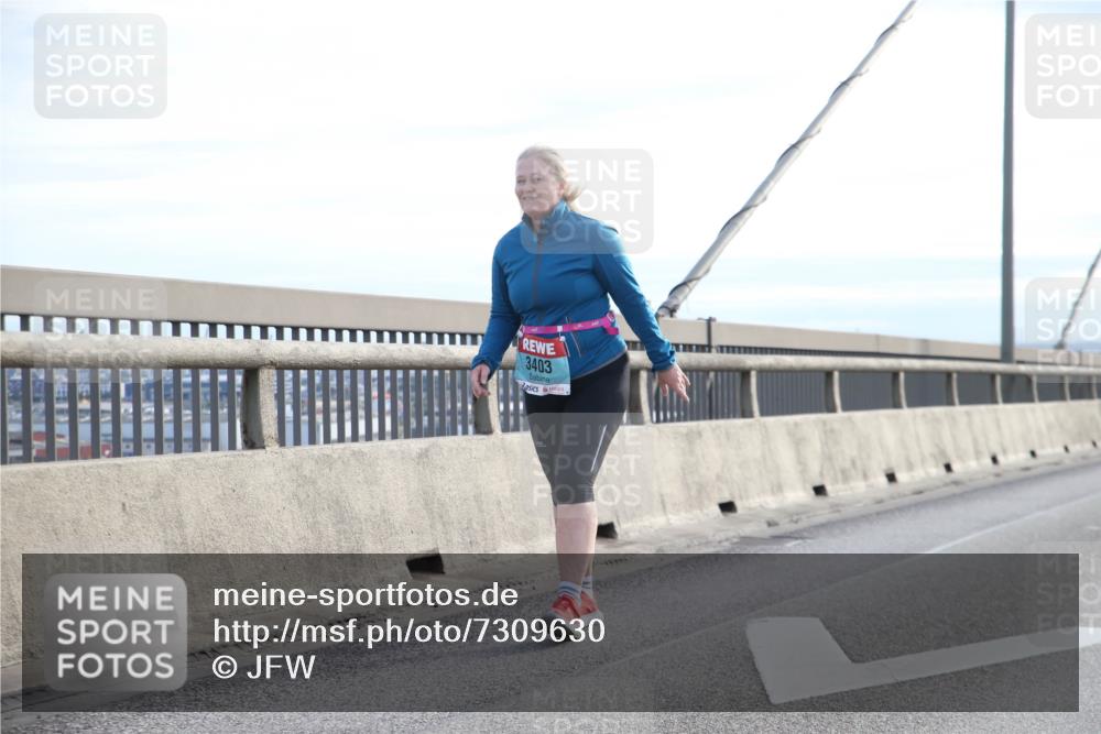 03.10.2024 - Köhlbrandbrückenlauf Jannik Wohlers http://msf.ph/oto/7309630 03.10.2024 09:40:50 Position 1 3403 meine-sportfotos.de