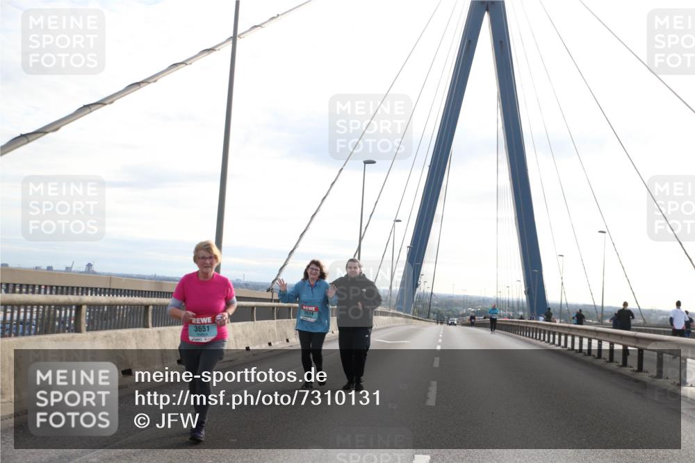 03.10.2024 - Köhlbrandbrückenlauf Jannik Wohlers http://msf.ph/oto/7310131 03.10.2024 09:41:20 Position 1 3651, 3514 meine-sportfotos.de