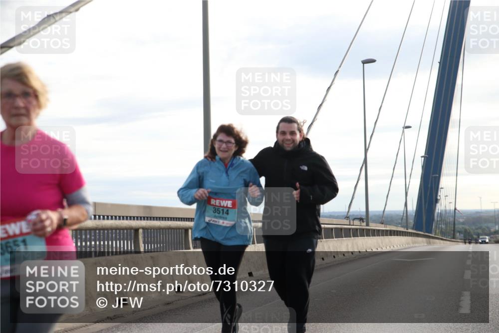 03.10.2024 - Köhlbrandbrückenlauf Jannik Wohlers http://msf.ph/oto/7310327 03.10.2024 09:41:22 Position 1 3651, 3514 meine-sportfotos.de