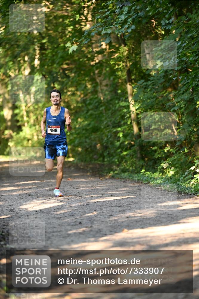 06.10.2024 - Bramfelder Halbmarathon 2024 Dr. Thomas Lammeyer http://msf.ph/oto/7333907 06.10.2024 09:47:01 Laufen 498 meine-sportfotos.de