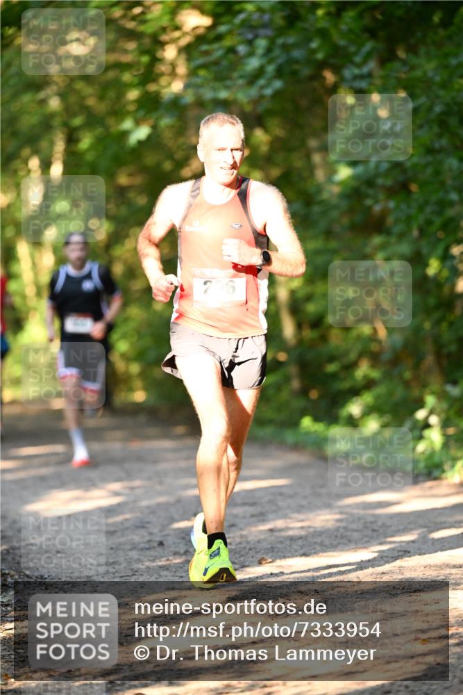 06.10.2024 - Bramfelder Halbmarathon 2024 Dr. Thomas Lammeyer http://msf.ph/oto/7333954 06.10.2024 09:47:46 Laufen  meine-sportfotos.de