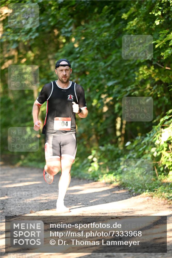 06.10.2024 - Bramfelder Halbmarathon 2024 Dr. Thomas Lammeyer http://msf.ph/oto/7333968 06.10.2024 09:47:49 Laufen 04 meine-sportfotos.de