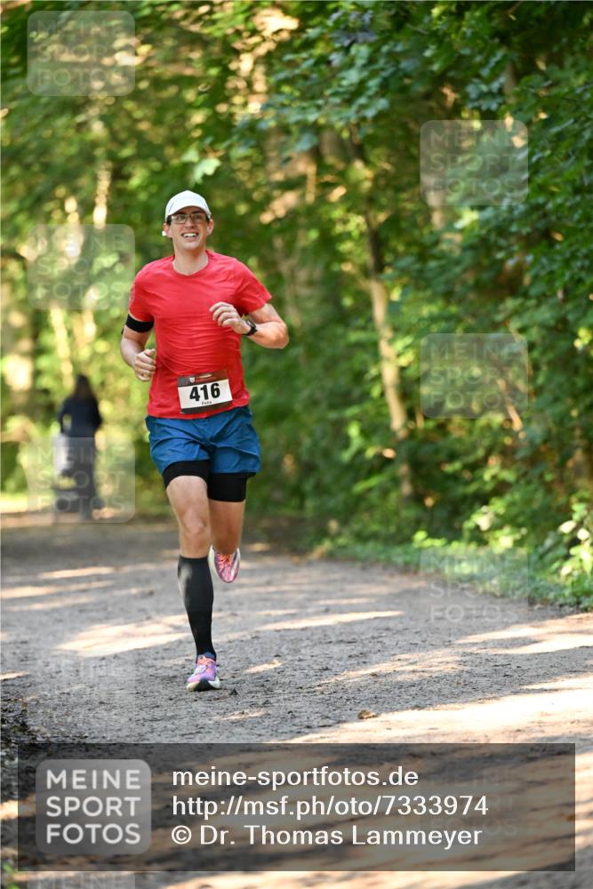06.10.2024 - Bramfelder Halbmarathon 2024 Dr. Thomas Lammeyer http://msf.ph/oto/7333974 06.10.2024 09:47:51 Laufen 416 meine-sportfotos.de
