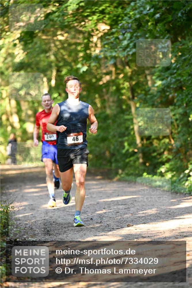 06.10.2024 - Bramfelder Halbmarathon 2024 Dr. Thomas Lammeyer http://msf.ph/oto/7334029 06.10.2024 09:48:04 Laufen 240, 46 meine-sportfotos.de