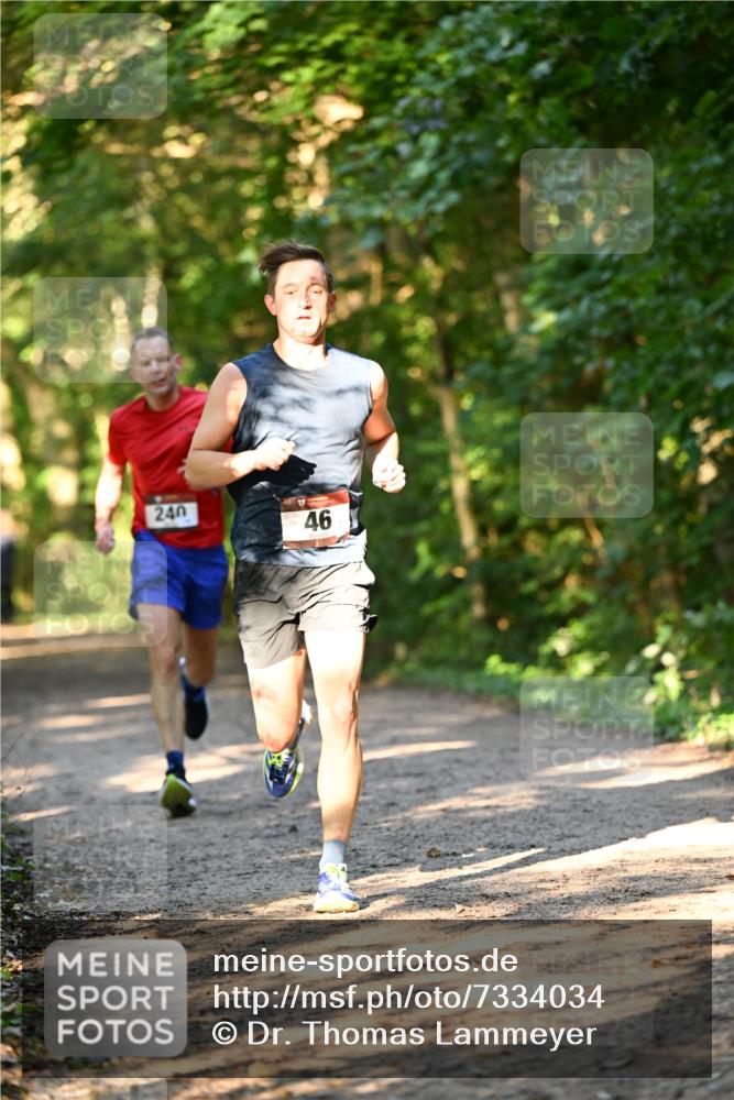 06.10.2024 - Bramfelder Halbmarathon 2024 Dr. Thomas Lammeyer http://msf.ph/oto/7334034 06.10.2024 09:48:05 Laufen 240, 46 meine-sportfotos.de