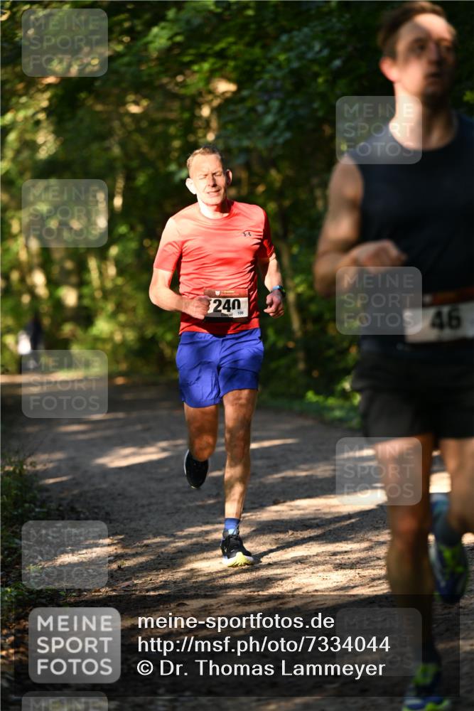06.10.2024 - Bramfelder Halbmarathon 2024 Dr. Thomas Lammeyer http://msf.ph/oto/7334044 06.10.2024 09:48:06 Laufen 240, 106, 46 meine-sportfotos.de