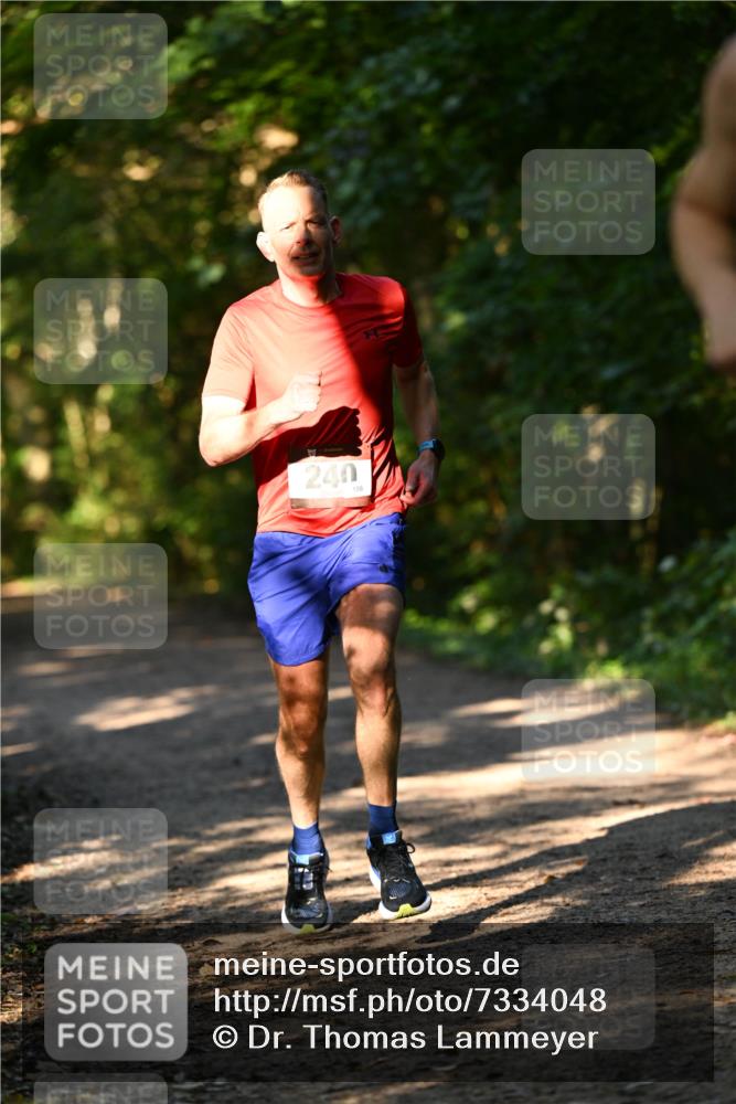 06.10.2024 - Bramfelder Halbmarathon 2024 Dr. Thomas Lammeyer http://msf.ph/oto/7334048 06.10.2024 09:48:07 Laufen 240 meine-sportfotos.de
