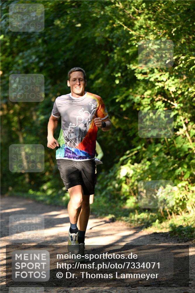 06.10.2024 - Bramfelder Halbmarathon 2024 Dr. Thomas Lammeyer http://msf.ph/oto/7334071 06.10.2024 09:48:22 Laufen  meine-sportfotos.de