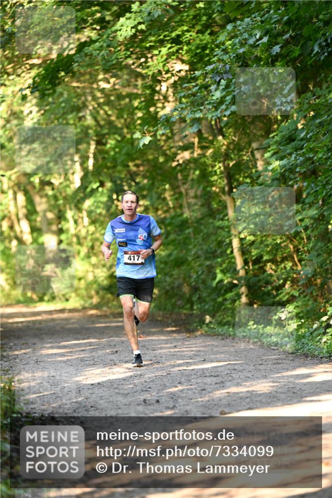 06.10.2024 - Bramfelder Halbmarathon 2024 Dr. Thomas Lammeyer http://msf.ph/oto/7334099 06.10.2024 09:48:28 Laufen 417, 50 meine-sportfotos.de