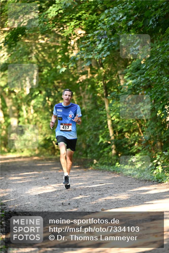 06.10.2024 - Bramfelder Halbmarathon 2024 Dr. Thomas Lammeyer http://msf.ph/oto/7334103 06.10.2024 09:48:29 Laufen 50, 417 meine-sportfotos.de