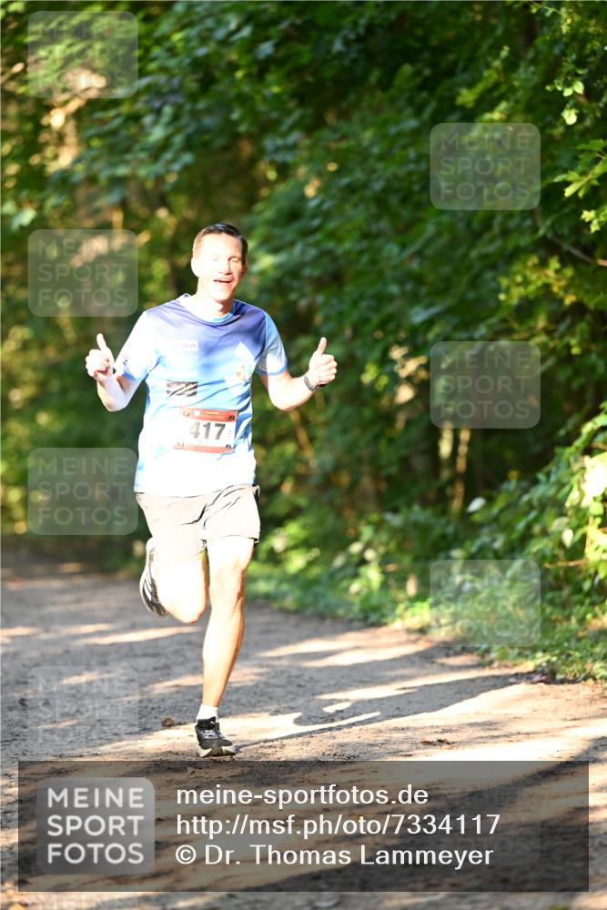 06.10.2024 - Bramfelder Halbmarathon 2024 Dr. Thomas Lammeyer http://msf.ph/oto/7334117 06.10.2024 09:48:30 Laufen 417 meine-sportfotos.de