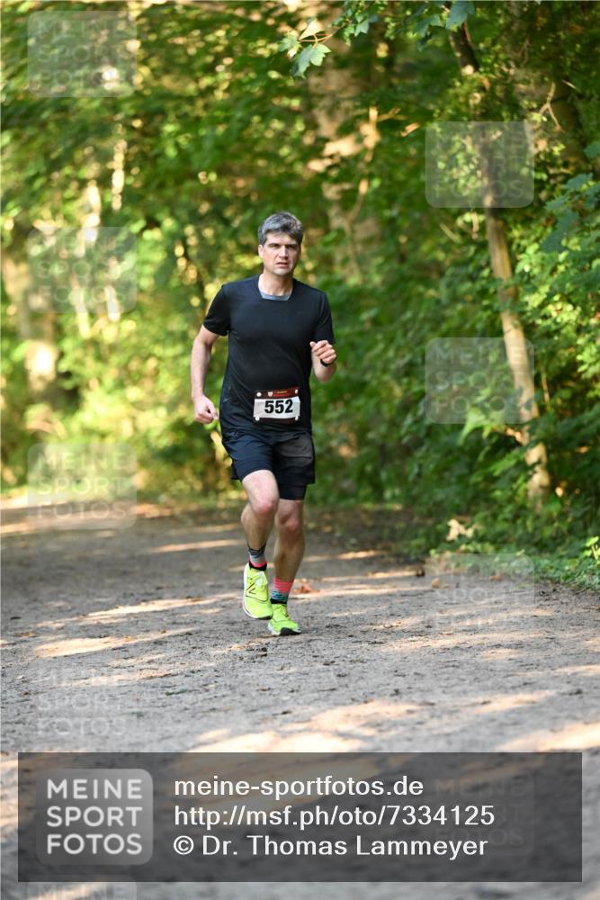 06.10.2024 - Bramfelder Halbmarathon 2024 Dr. Thomas Lammeyer http://msf.ph/oto/7334125 06.10.2024 09:48:58 Laufen 552 meine-sportfotos.de
