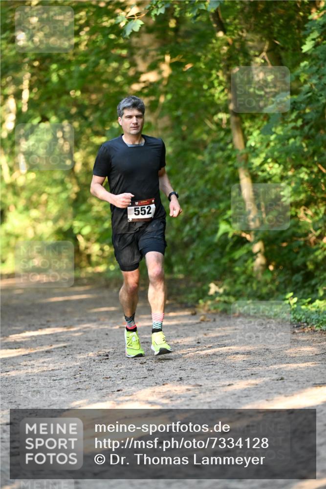 06.10.2024 - Bramfelder Halbmarathon 2024 Dr. Thomas Lammeyer http://msf.ph/oto/7334128 06.10.2024 09:48:59 Laufen 552 meine-sportfotos.de