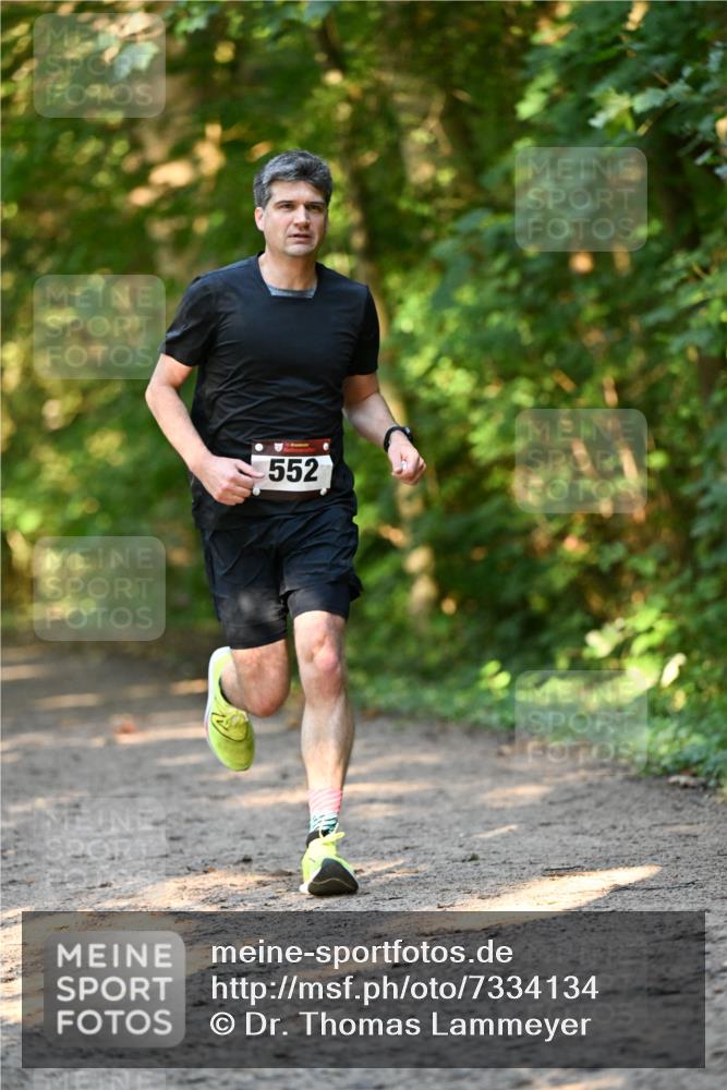 06.10.2024 - Bramfelder Halbmarathon 2024 Dr. Thomas Lammeyer http://msf.ph/oto/7334134 06.10.2024 09:48:59 Laufen 552 meine-sportfotos.de