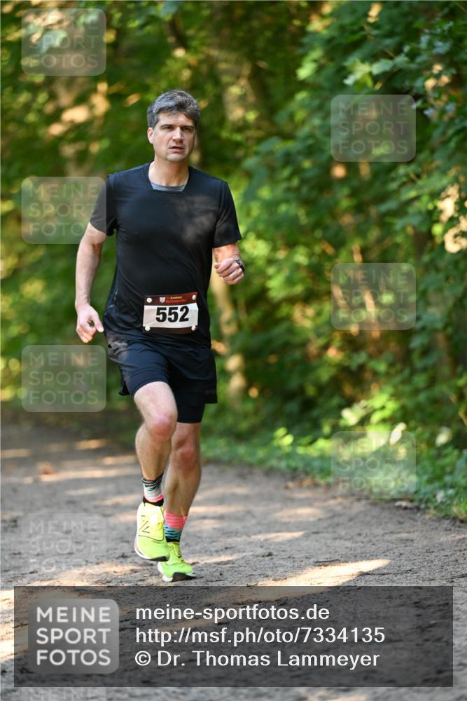 06.10.2024 - Bramfelder Halbmarathon 2024 Dr. Thomas Lammeyer http://msf.ph/oto/7334135 06.10.2024 09:49:00 Laufen 552 meine-sportfotos.de
