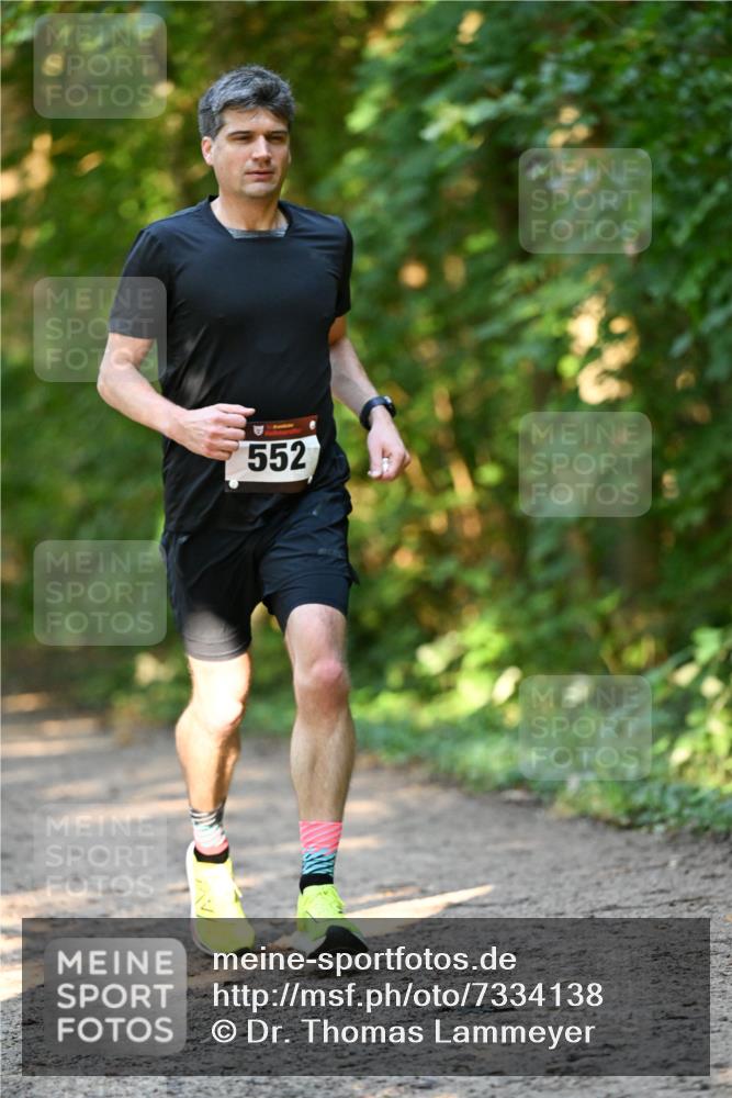 06.10.2024 - Bramfelder Halbmarathon 2024 Dr. Thomas Lammeyer http://msf.ph/oto/7334138 06.10.2024 09:49:00 Laufen 552 meine-sportfotos.de