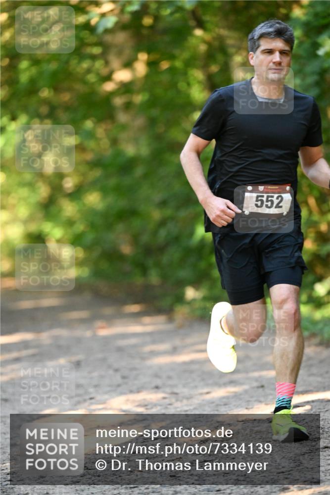 06.10.2024 - Bramfelder Halbmarathon 2024 Dr. Thomas Lammeyer http://msf.ph/oto/7334139 06.10.2024 09:49:00 Laufen 552 meine-sportfotos.de