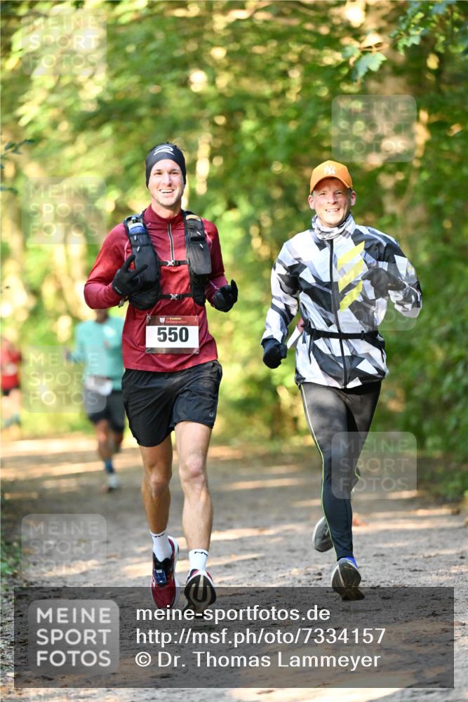 06.10.2024 - Bramfelder Halbmarathon 2024 Dr. Thomas Lammeyer http://msf.ph/oto/7334157 06.10.2024 09:49:12 Laufen 13, 550 meine-sportfotos.de