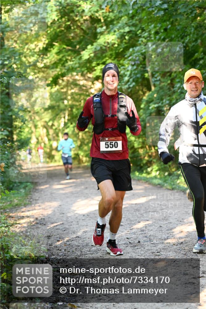 06.10.2024 - Bramfelder Halbmarathon 2024 Dr. Thomas Lammeyer http://msf.ph/oto/7334170 06.10.2024 09:49:14 Laufen 550 meine-sportfotos.de