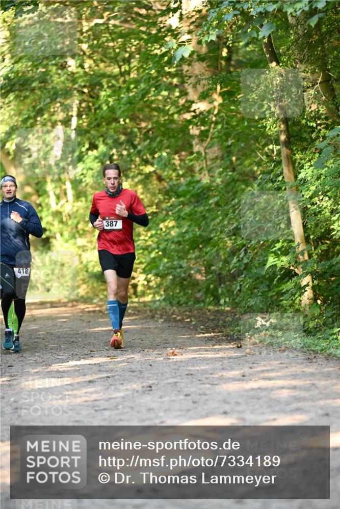 06.10.2024 - Bramfelder Halbmarathon 2024 Dr. Thomas Lammeyer http://msf.ph/oto/7334189 06.10.2024 09:49:23 Laufen 418, 387 meine-sportfotos.de
