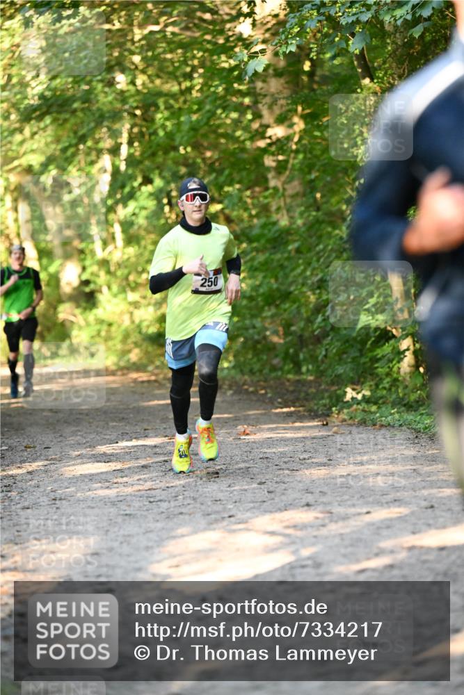 06.10.2024 - Bramfelder Halbmarathon 2024 Dr. Thomas Lammeyer http://msf.ph/oto/7334217 06.10.2024 09:49:28 Laufen 250 meine-sportfotos.de
