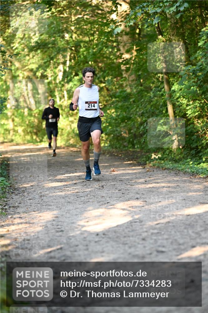 06.10.2024 - Bramfelder Halbmarathon 2024 Dr. Thomas Lammeyer http://msf.ph/oto/7334283 06.10.2024 09:49:43 Laufen 214 meine-sportfotos.de